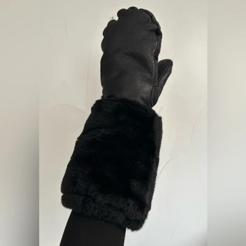 ZERO Polarguard Moccamit Black Leather Fur Long Cuff Red Lined Mittens GVC XL